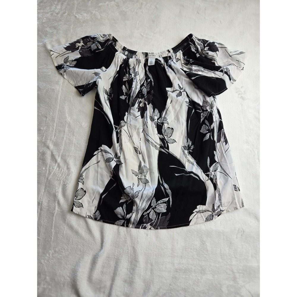 White House Black Market Floral Off Shoulder Blouse Black White XS Short Sleeve